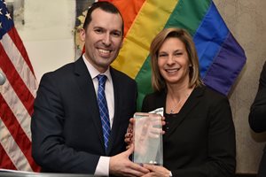 SmithAmundsen partner Moses Suarez was sworn in as president of the Lesbian and Gay Bar Association of Chicago on Jan. 24. He is pictured with immediate past president, Judge Cecilia Horan. 